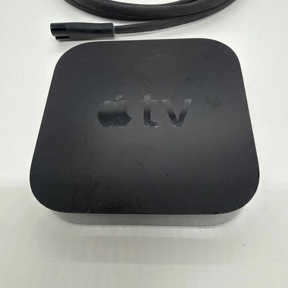 Apple TV 3rd Gen A1469 HD Media Streamer Streaming Box, Power Cord & Remote